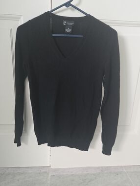 C By Bloomingdales Womens Cashmere V Neck Sweater